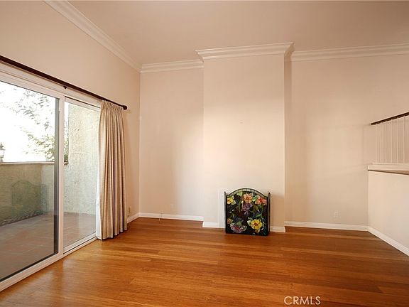 5th image of 400 W Riverside Dr Unit 2