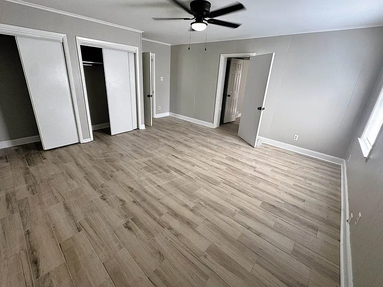 4669 Durbin Ave — Photo 13