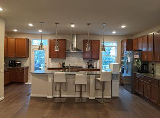 2941 Chesham St, Fairfax, VA 22031