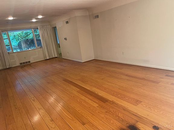 4th image of 6528 Devonwood Dr
