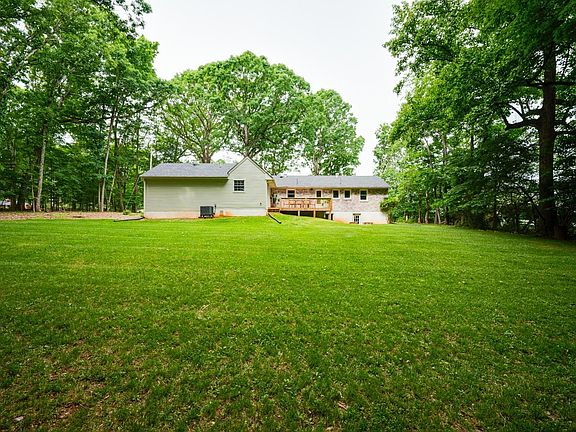 3rd image of 1512 Lockewood Dr