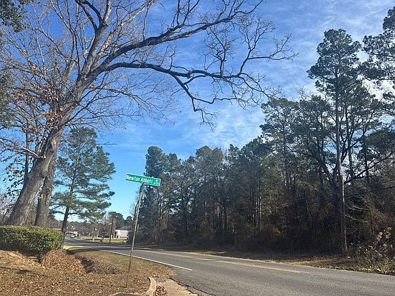 5th image of 6143 Buncombe Rd