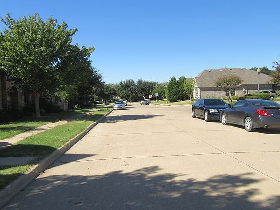 5th image of 7604 Acorn Ln