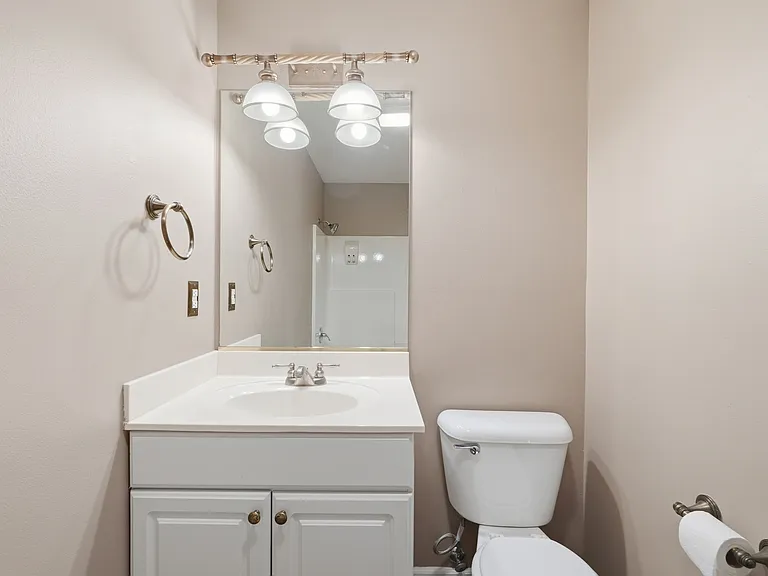 1 Zircon Dr — Photo 21