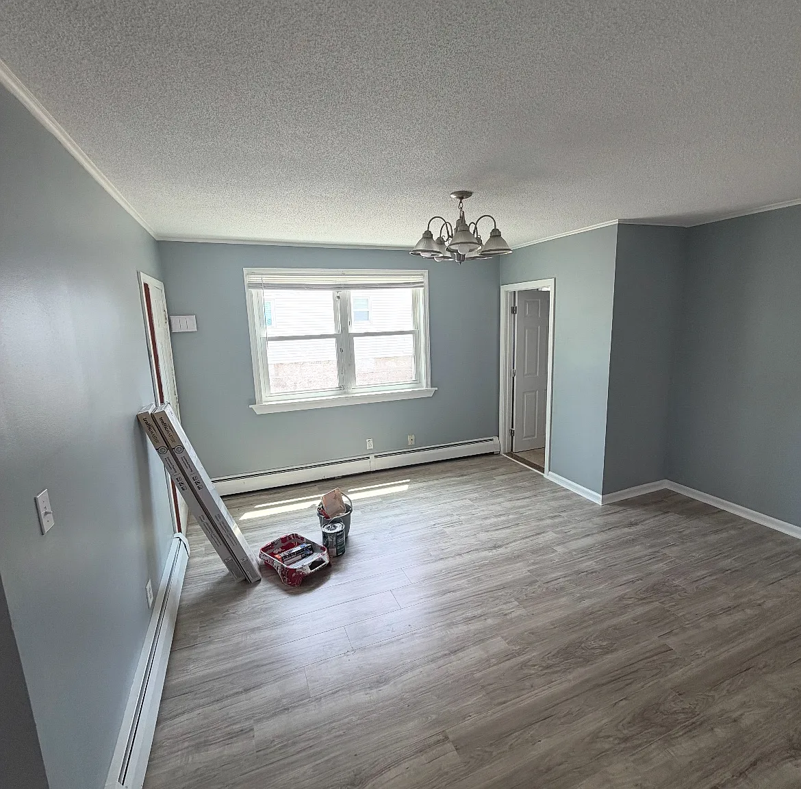 3 bed, 1350 sqft, $2,000 — Photo 4