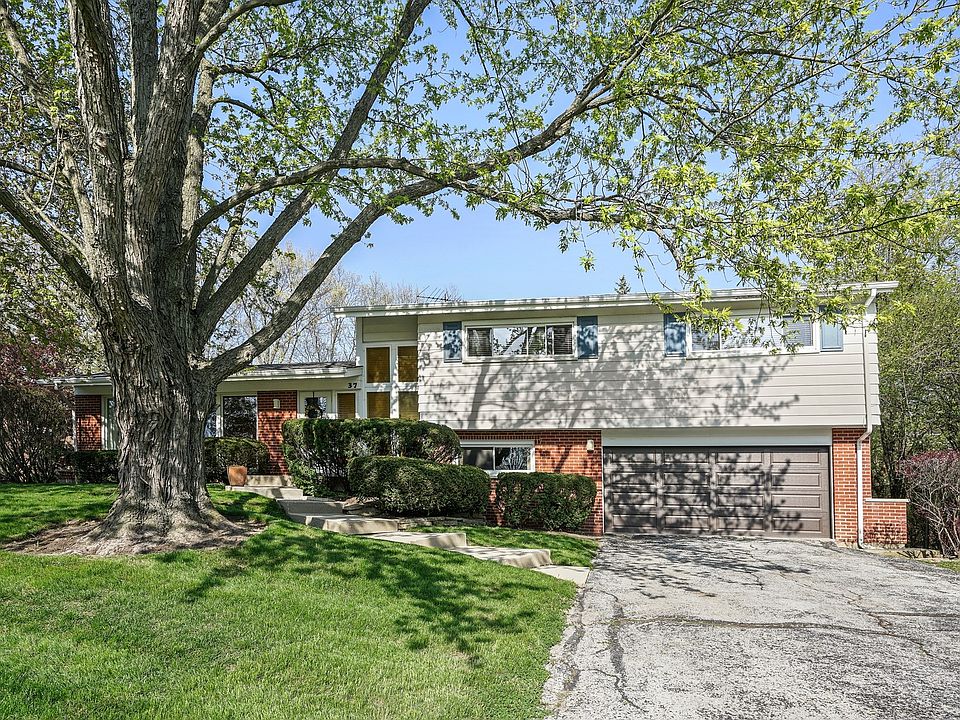 1st image of 37 Turnbull Woods Ct