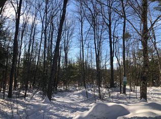 1 Ossippee St, Sebago, ME 04029