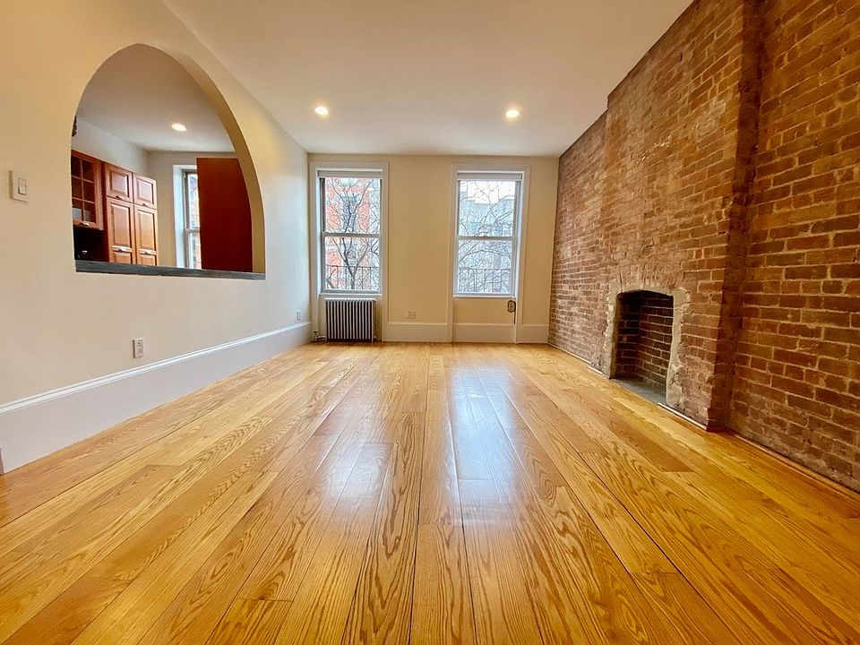 1st image of 475 W Broadway APT 4