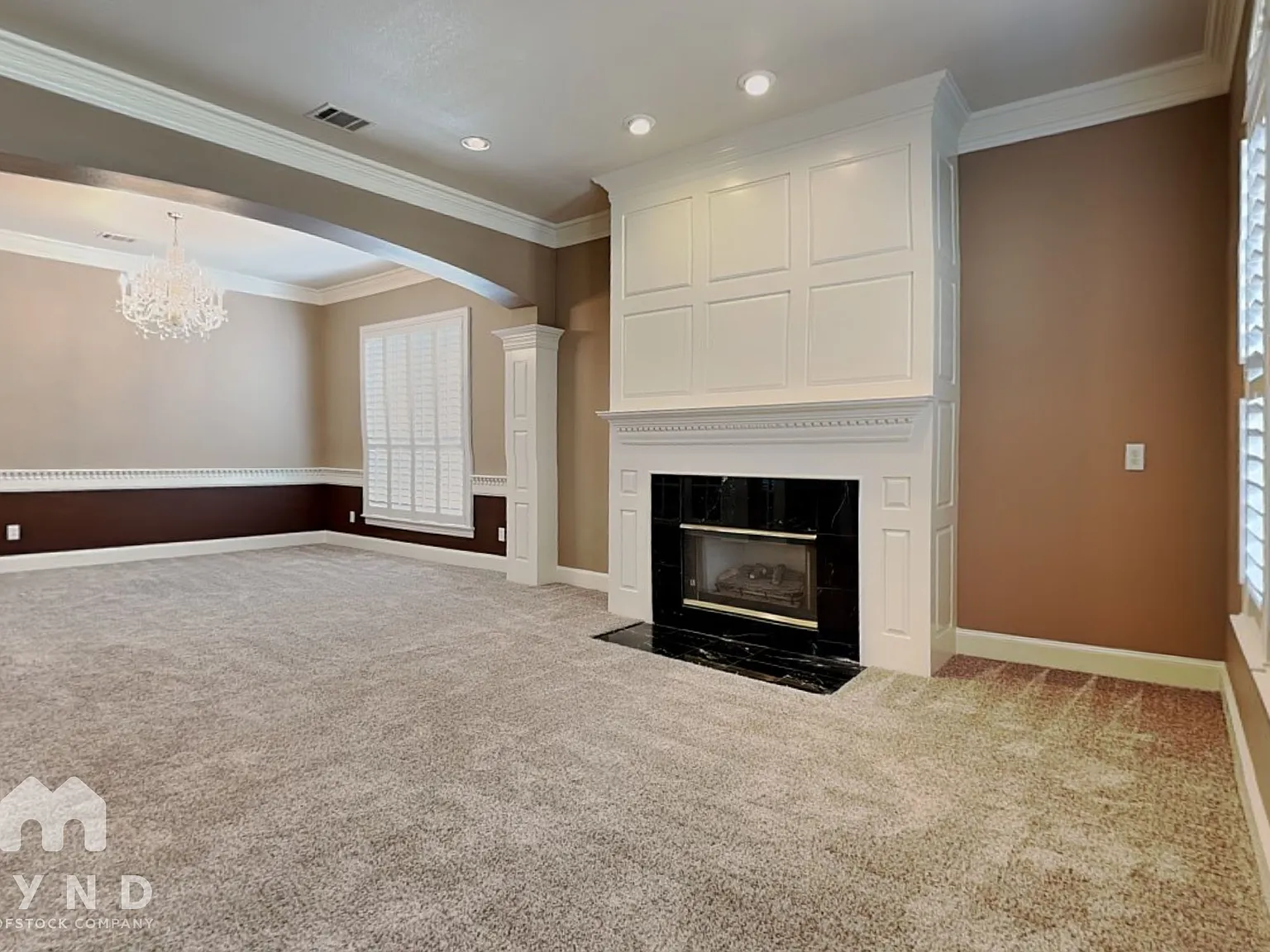 5 bed, 4.5 bath, 4455 sqft, $4,099 — Photo 3