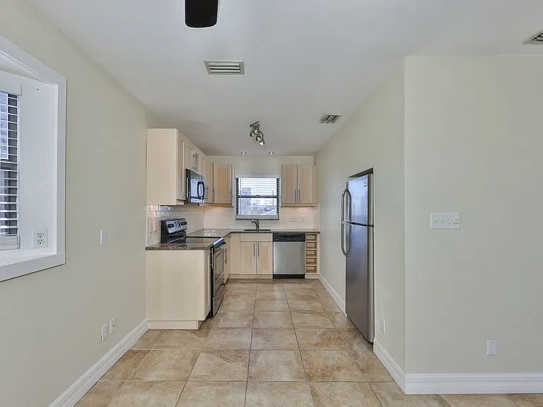 10220 Gulf Blvd #1 — Photo 12