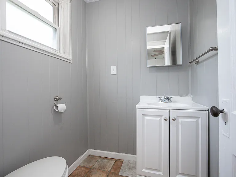 888 Harrison Ave — Photo 15