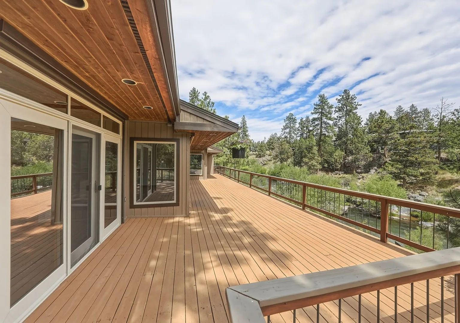 Exceptional Three Bedroom Riverfront Retreat in Northwest Bend — Photo 3