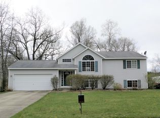 11250 Barnsley Rd SE, Lowell, MI 49331