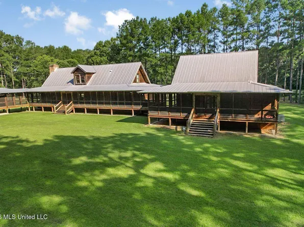 1163 John Amacker Rd, Poplarville, MS 39470