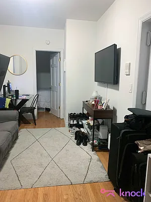 Rented by MAPT Residential LLC | media 17