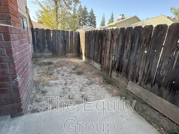 3525 S County Center Dr, Visalia, CA 93277