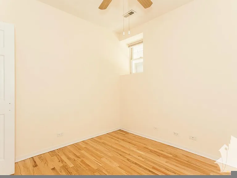 2322 N Southport Ave #G — Photo 11
