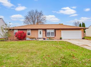 1961 Sapphire Ln, Aurora, IL