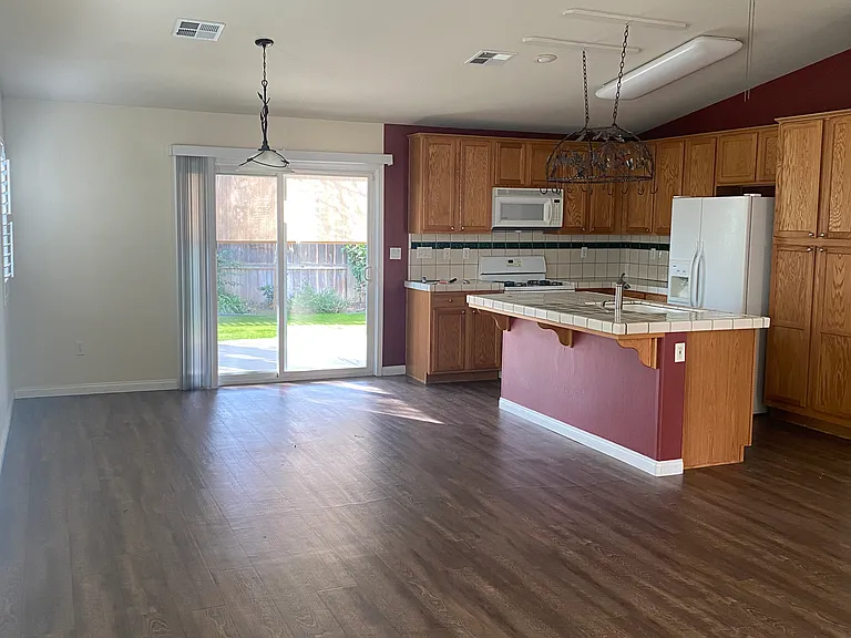 1507 Frish Moss Ct — Photo 5