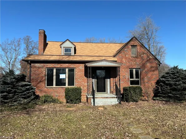5919 Tryon Trl, Kernersville, NC 27284