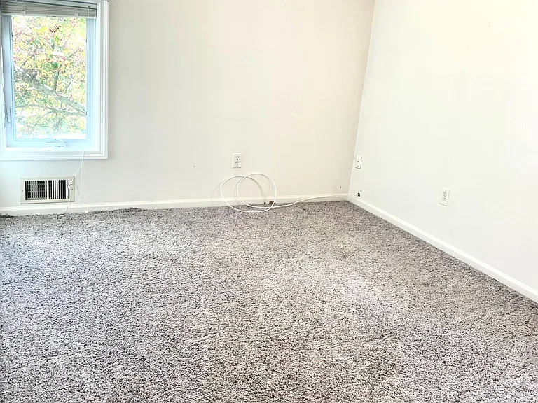 91 Schilling Ln — Photo 12