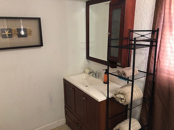 5th image of 2409 W North A St #2