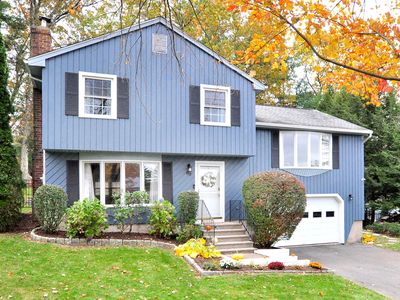 69 Lake Garda Drive, Unionville, CT, 06085