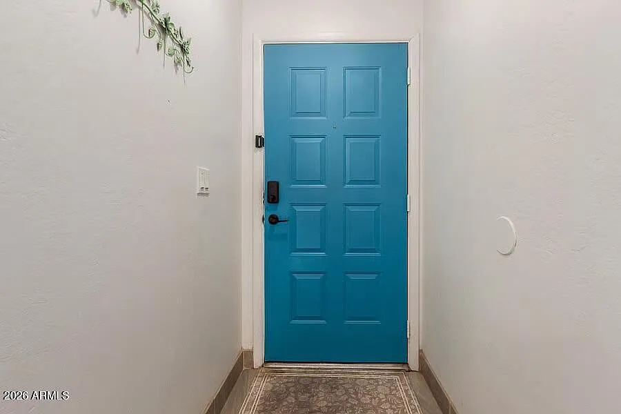 Building Photo - 930 N Mesa Dr #2032