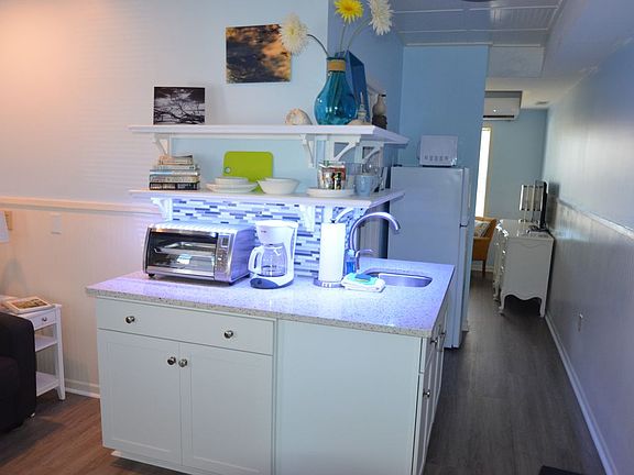 2nd image of 1100 Pavilion Dr APT 110