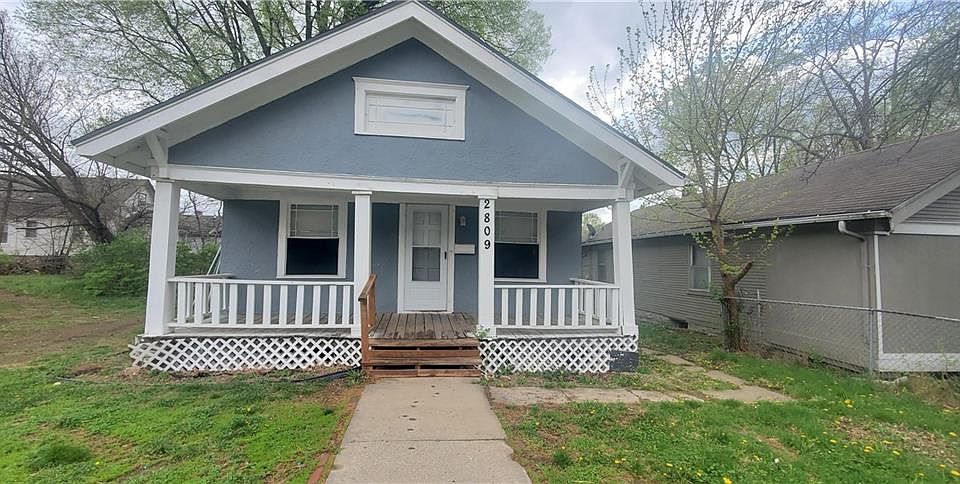 1st image of 2809 Monroe Ave