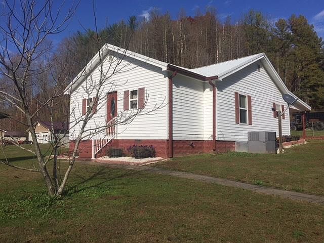 1st image of 28 Thornsbury Ln