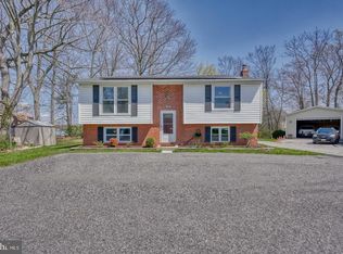 221 Antietam Rd, Essex, MD 21221