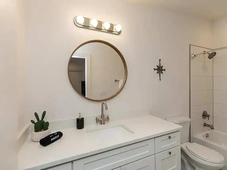 561 Live Oak St — Photo 21