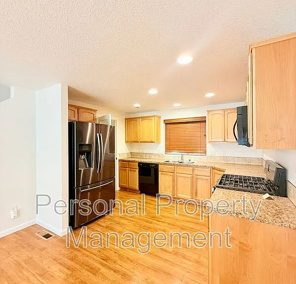1200 SE 7th St — Photo 5