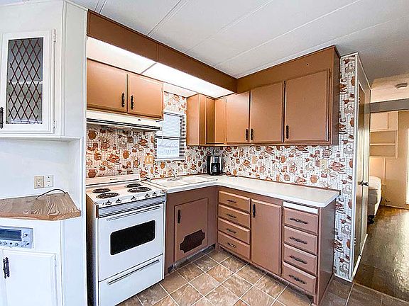4th image of 1150 N Delaware Dr #118