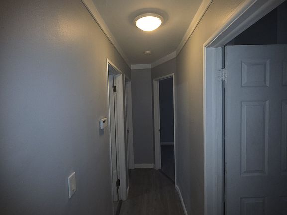 4th image of 1575 Reo Ave