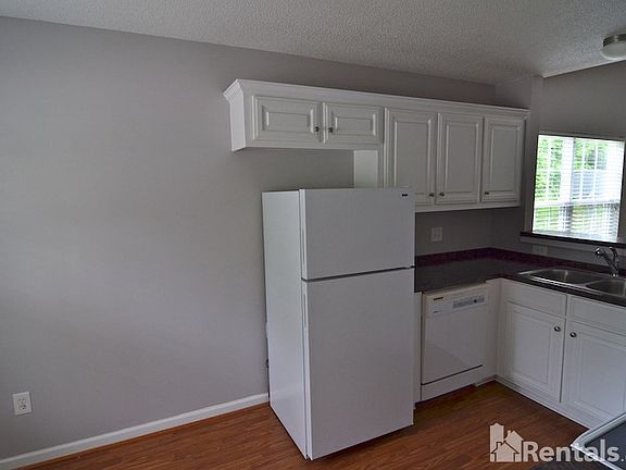 2nd image of 1831 Horseshoe Dr APT C