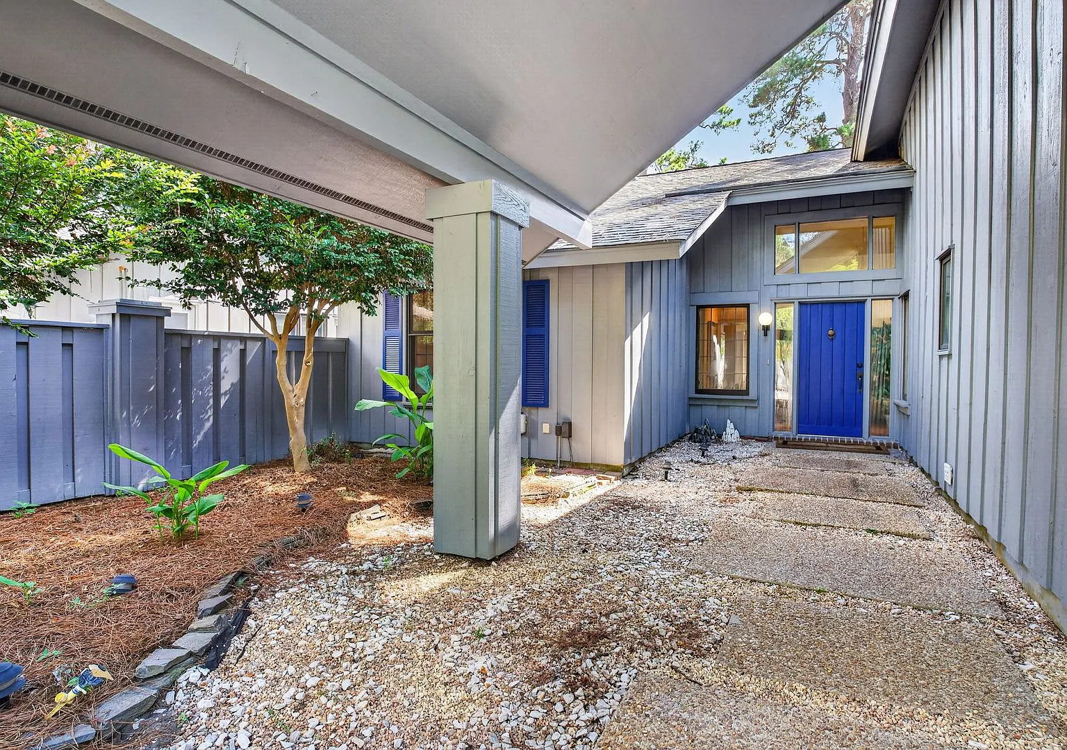 30 Village Green Cir — Photo 3