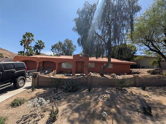 3rd image of 68051 Valley Vista Dr