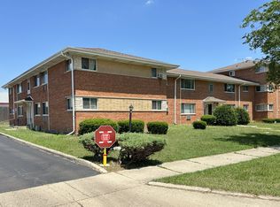 1418 Carol St #B3, Niles, IL 60714