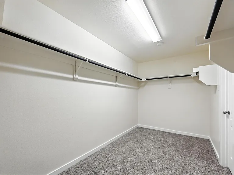 1581 Ferguson Dr — Photo 19
