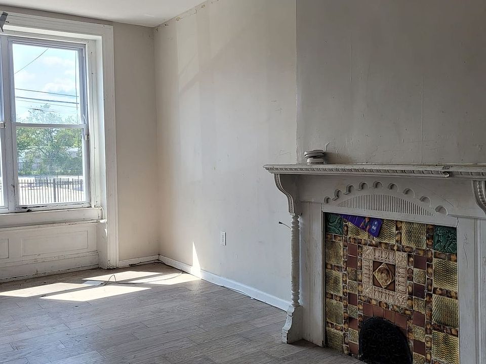 2nd image of 2235 N 22nd St #1