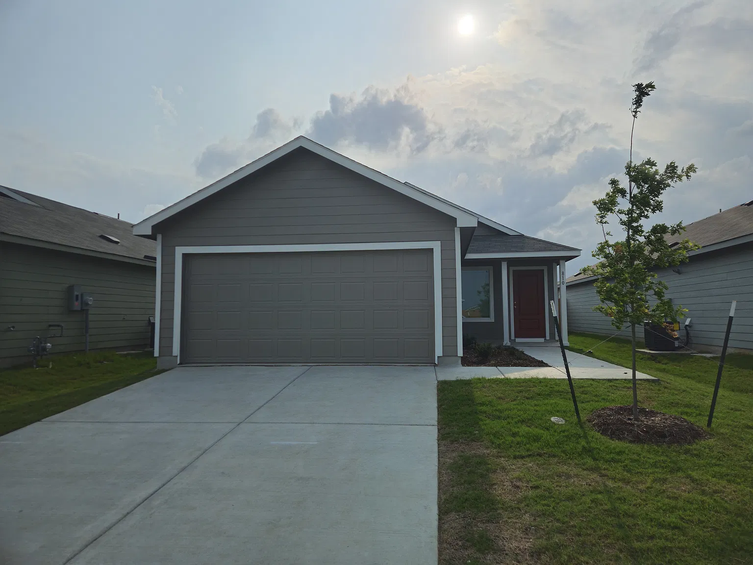3 bed, 1266 sqft, $1,895 — Photo 1
