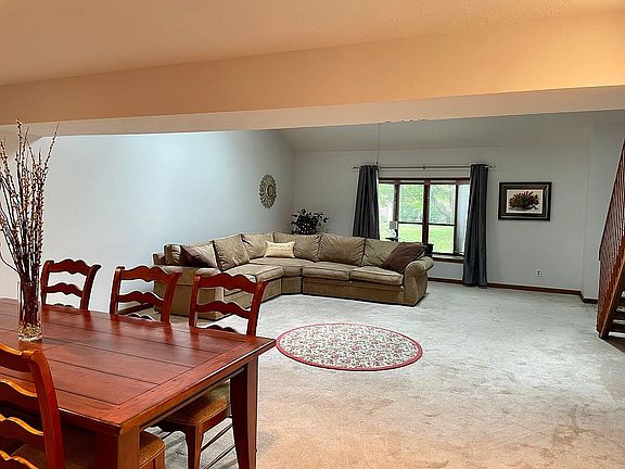 3rd image of 1508 Richmond Dr