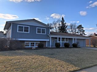 1024 Coventry Ln, Crystal Lake, IL 60014