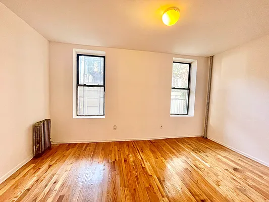 Rented by Century 21 Premier  | media 2