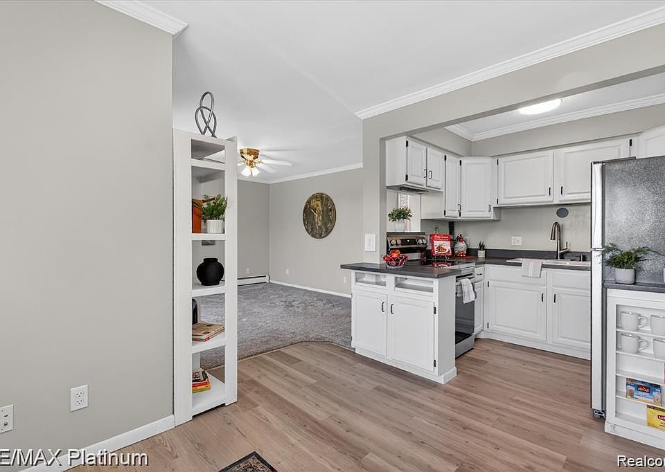 5980 Alan Dr Apt 8, photo 8
