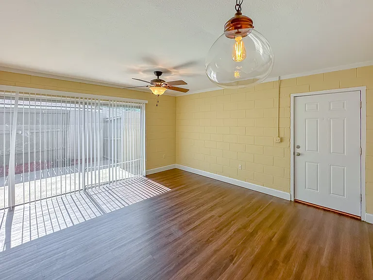 2241 W Pensacola St #68 — Photo 7