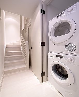 3rd image of 200 Avenue C APT 5B