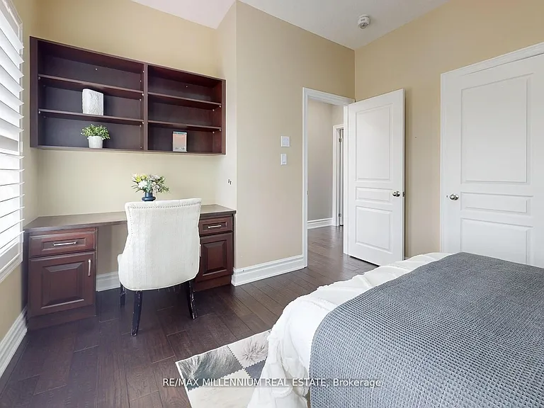 51 Kincardine St — Photo 34